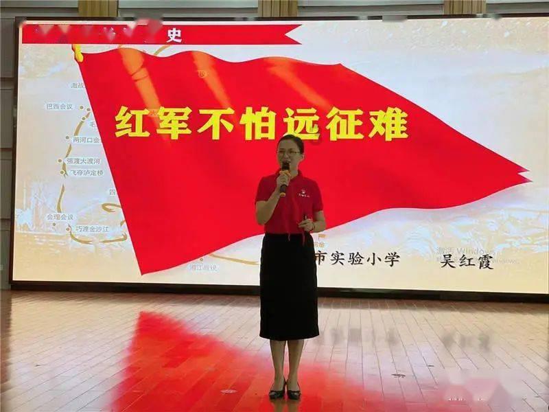 逃离昏暗下的小村